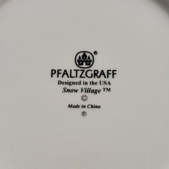Pfaltzgraff Snow Village Luncheon Plate, Set of 2, c.1990s - Picture 9 of 11